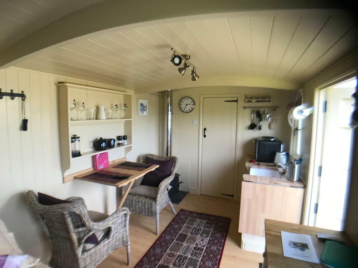 The Hawthorn Shepherds Hut Eyemouth Exterior foto